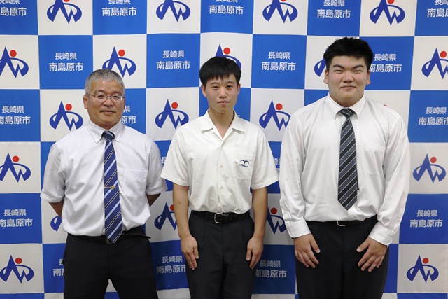 左から田橋先生、吉田さん、馬渡さん