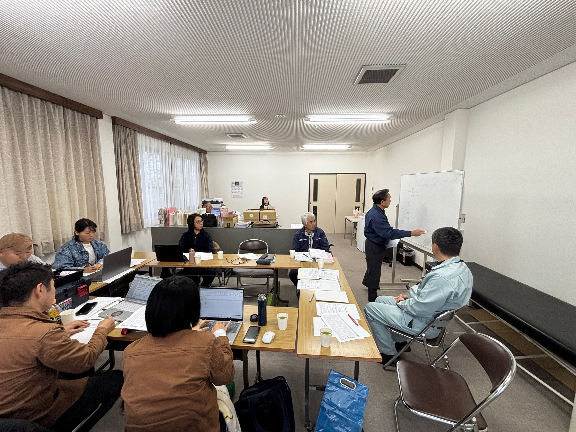 ミーティング風景2