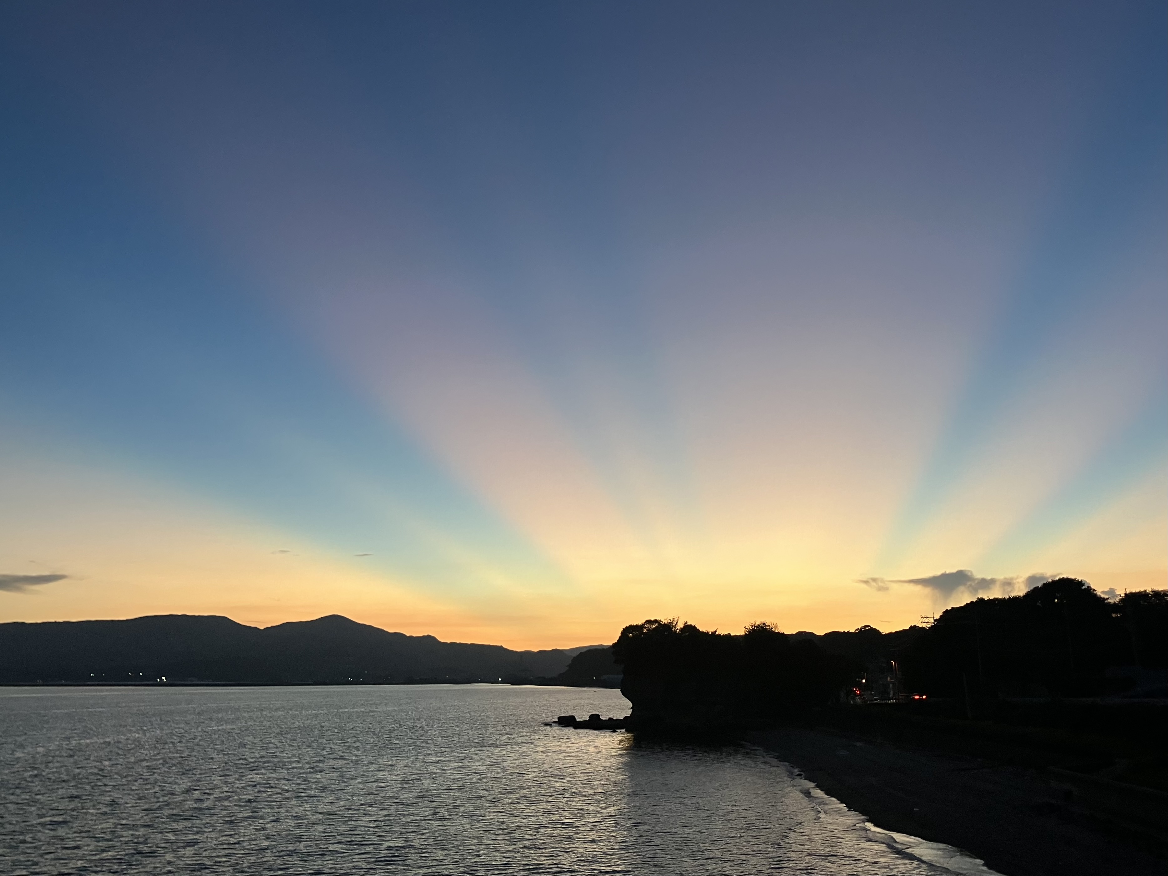 No3_龍石海岸の空を染める光