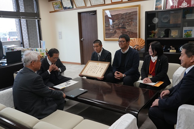 （HP2）歓談の様子DSC02862 - コピー