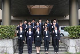 R6新規採用職員集合写真