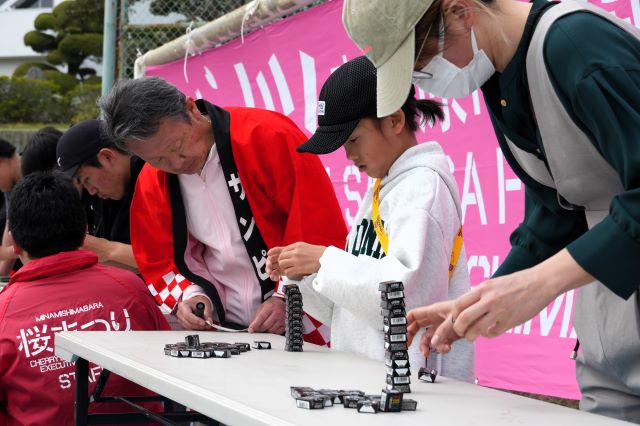 チロルチョコ積み選手権（）DSC04854 - コピー