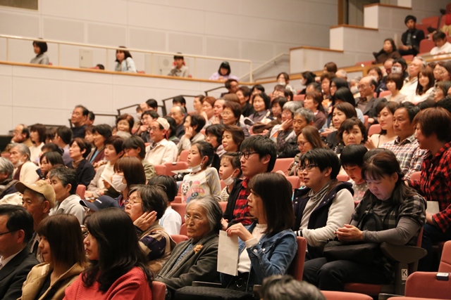 上映会に訪れた来場者