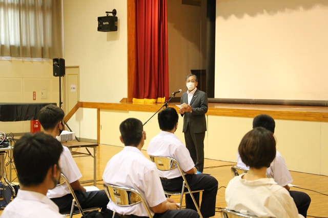来賓あいさつをする松本市長 来賓あいさつをする松本市長