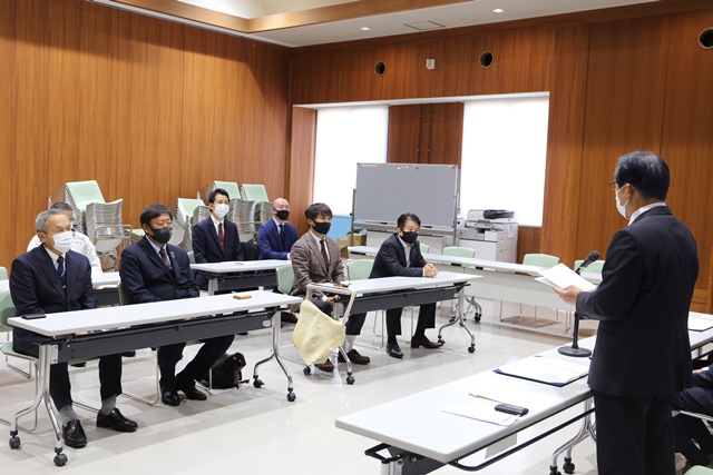 あいさつをする松本市長 あいさつをする松本市長