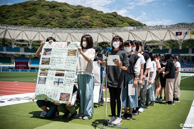 学習発表行う大野木場小学校の児童