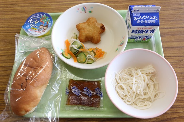 今日の給食献立 今日の給食献立