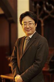福井　謙一郎氏